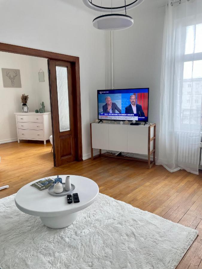 Nid Urbain Colmarien - 4 Personnes - Garage Apartment Bagian luar foto